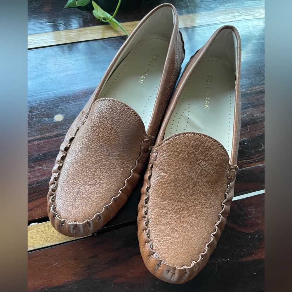 NWT Cole Haan Women’s sz 9 brown Leather slip ons